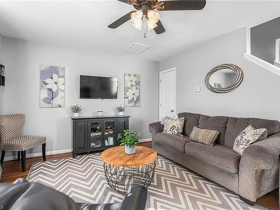 5th image of 642 Thistle Dr