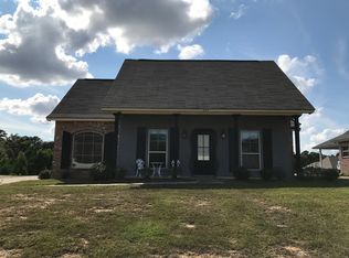 305 Cross Ridge Dr, Pineville, LA 71360