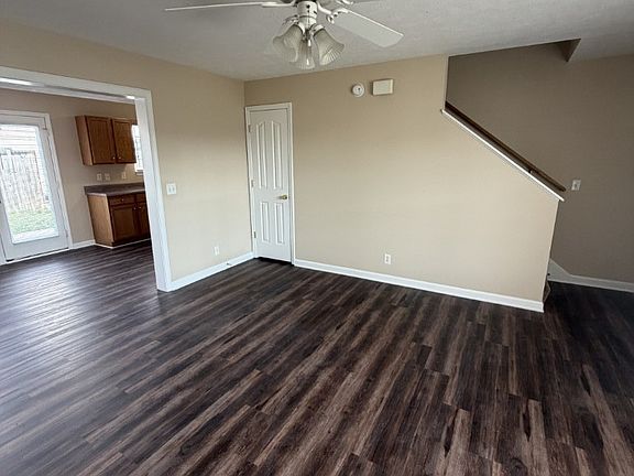 4th image of 1135 Eastwoods Dr