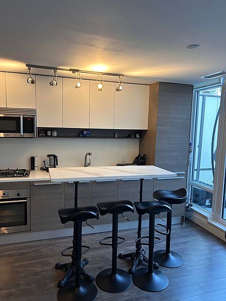 Burnaby Apartment for rent - 1 Bedroom — photo 10