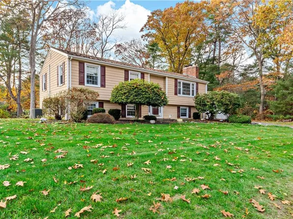 120 Mark Dr, North Kingstown, RI 02852