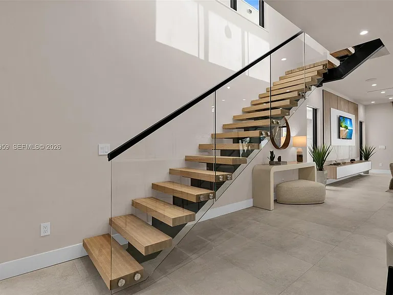 920 NE 17th Ave #A — Photo 22