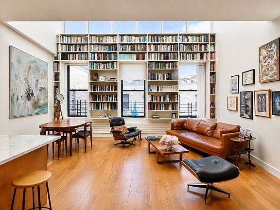 2nd image of 233 E 17th St #Penthouse 3