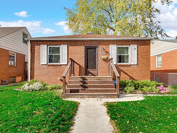 3rd image of 5428 W White Oak Ave