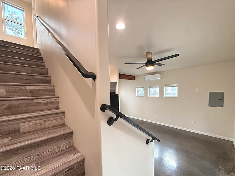 720 N Walnut St #1 — Photo 29