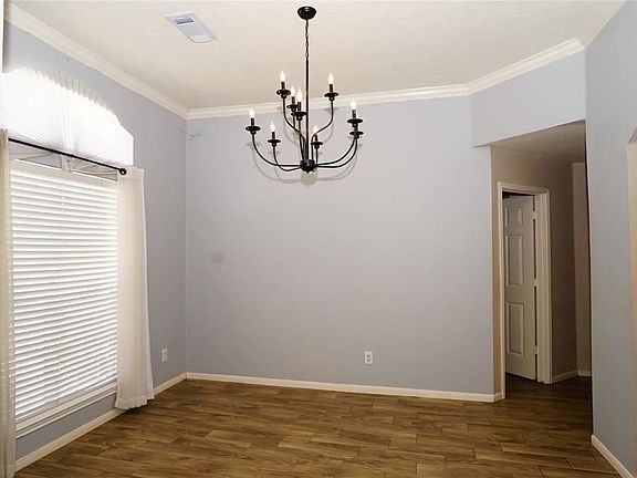 5th image of 3226 Woodcreek Glen Ln