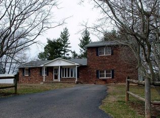 413 Poplar Camp Rd, Makanda, IL 62958