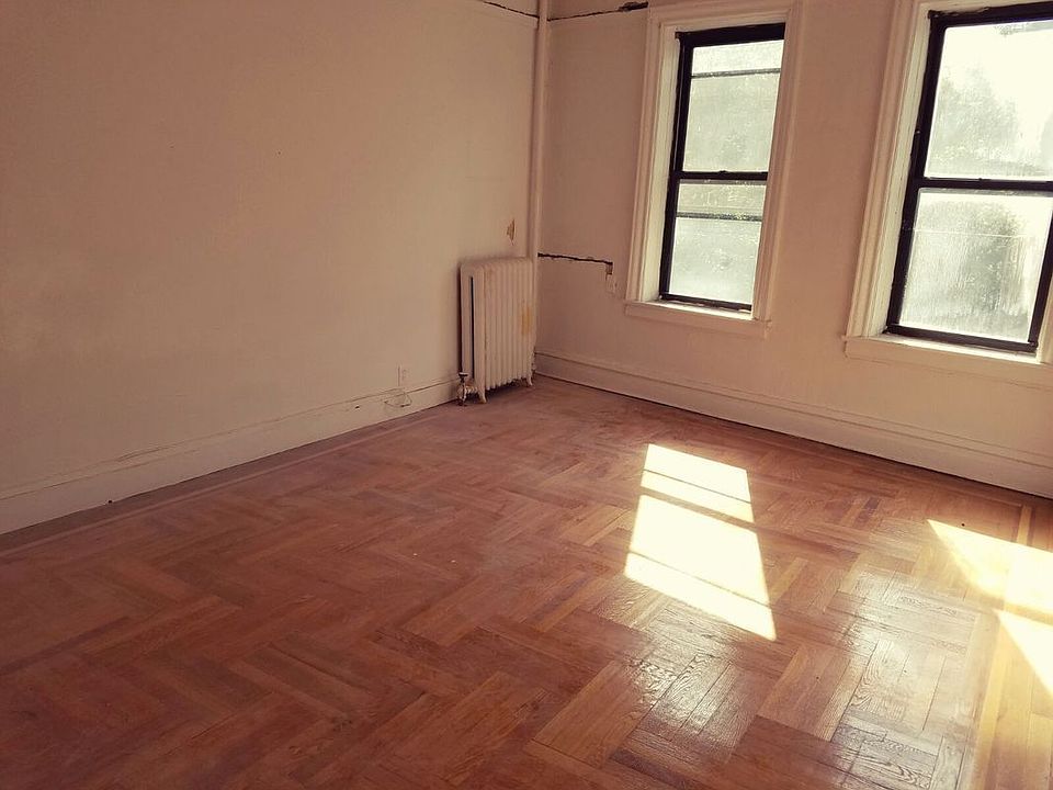 2nd image of 3820 Waldo Ave APT I2