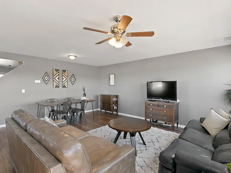 376 Montgomery Dr — Photo 13