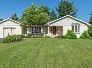 609 Devonshire Dr, Carlisle, PA 17013