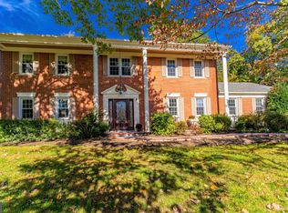 9809 Clydesdale St, Potomac, MD 20854