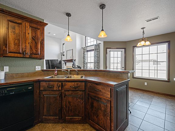 3rd image of 13786 Polly Ln
