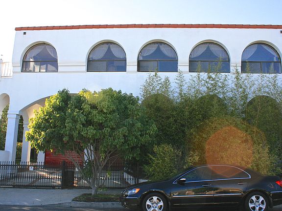 Alternate view of front of home