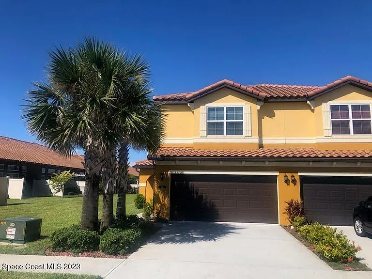 684 Carlsbad Dr — Photo 2