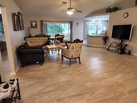 5th image of 12424 Golden Oak Cir