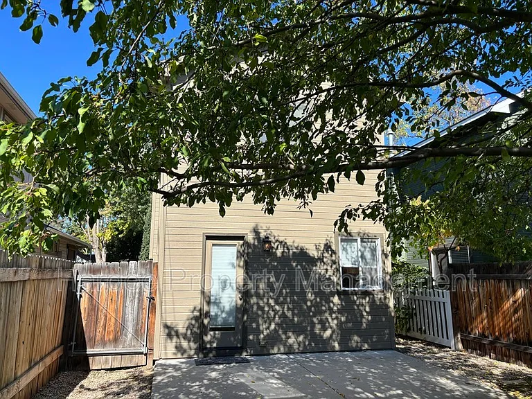 4419 Freemont St — Photo 16