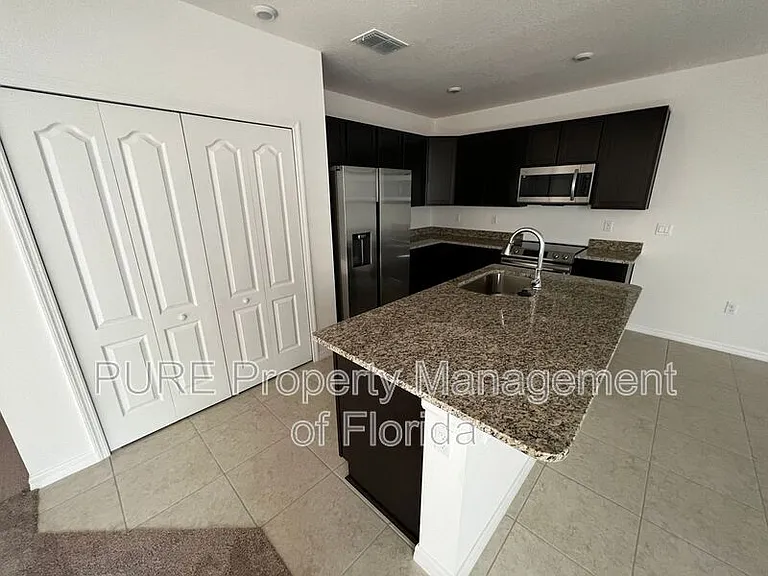 14193 SW 44th Ct — Photo 11