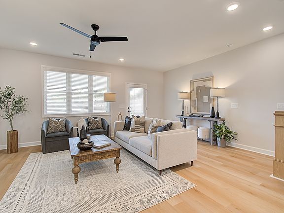 7th image of this home