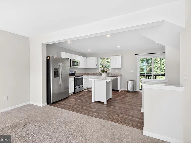 6364 Pebblebrook Dr — Photo 12