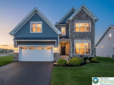 6827 Sycamore Dr, Bath, PA, 18014