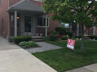 22221 Marter Rd, Saint Clair Shores, MI 48080