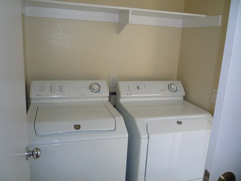 1174 Hitching Post Ln — Photo 10