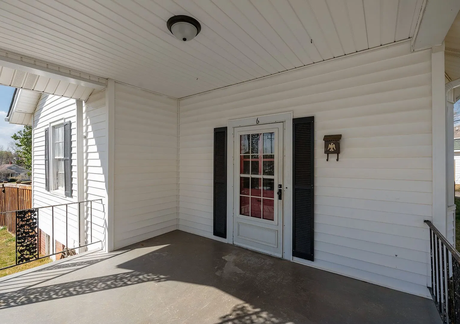 Electricity Included On This Renovated 2 Br,1 Ba Bungalow In Lyman — Photo 3