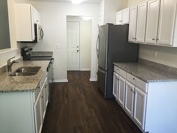 2nd image of 3096 Stony Hollow Ct