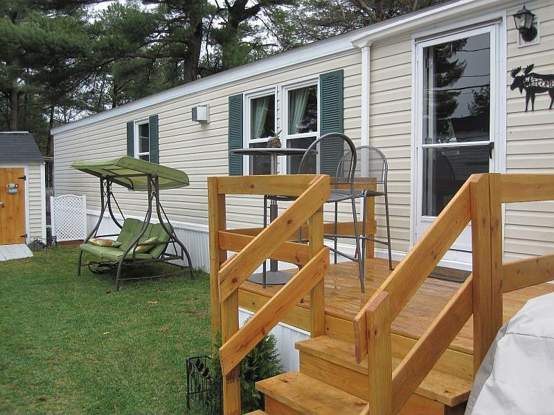 1st image of 12 Mayflower Dr