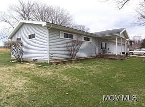 2nd image of 128 Forsythia Ave