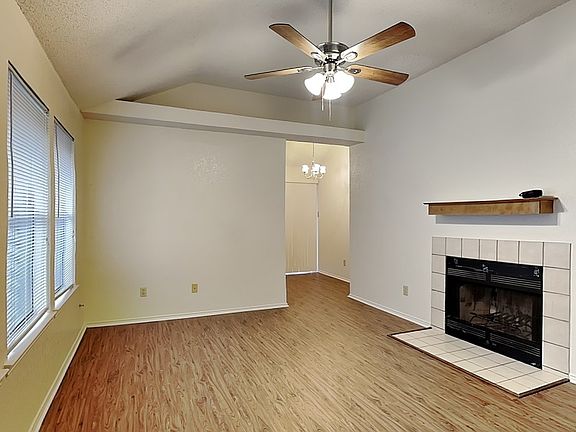 3rd image of 8529 Gatlinburg Dr