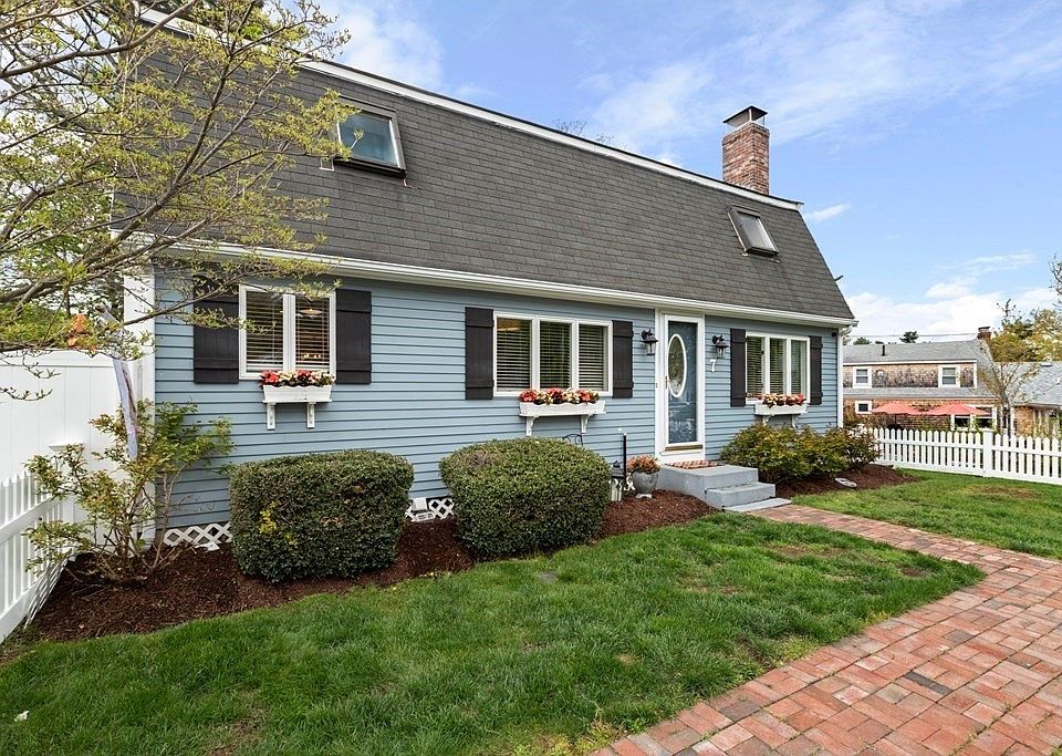 7 Hilltop Dr, Millis, MA 02054 Zillow