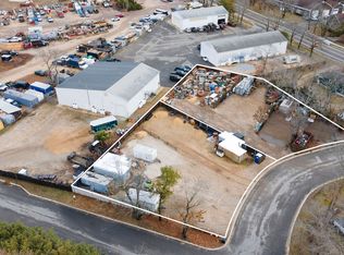 4 Tan Bark Trl, East Hampton, NY 11937