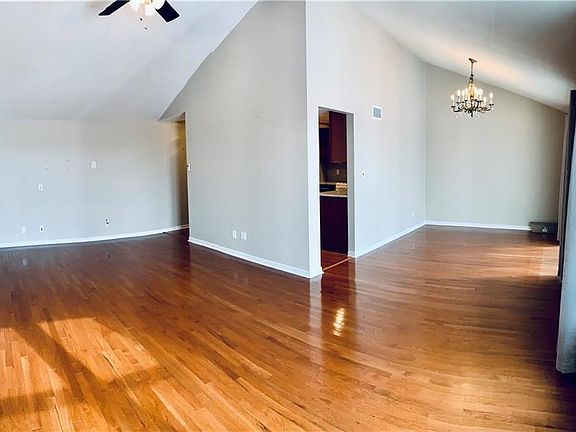 5th image of 61 Henel Ave APT 6
