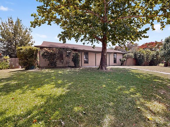 2nd image of 2938 Churchill Way