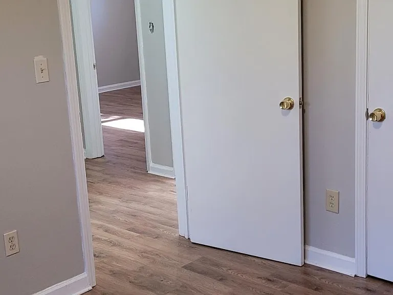 2733 Rice St — Photo 5