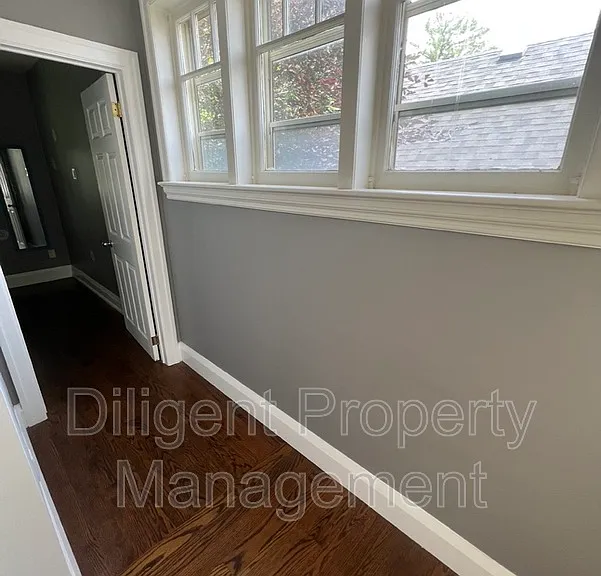 642 Bolivar St #MAIN FLOOR — Photo 23