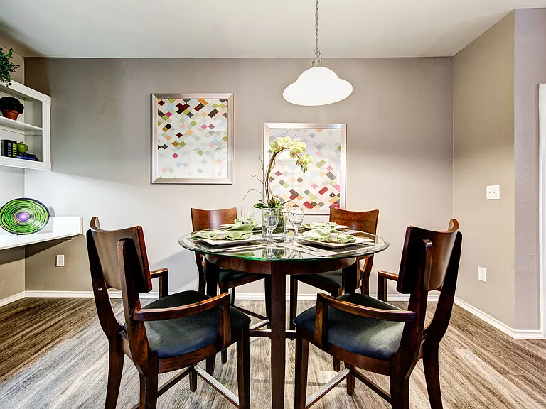 Regency Dell Ranch Apartments — Photo 15
