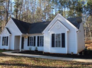 621 Brock St, Central, SC 29630
