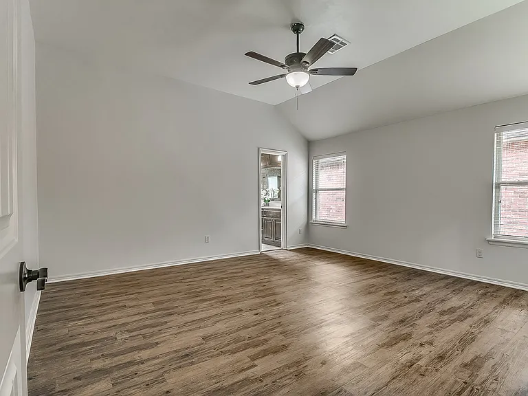 15904 Positano Dr — Photo 11