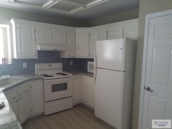 5th image of 605 Torreon Dr