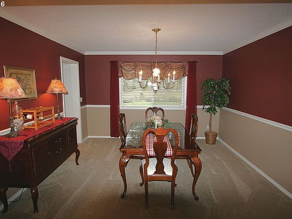 4th image of 18105 SE 39th St