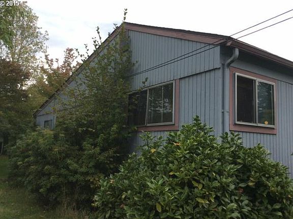 2nd image of 1112 NE 102nd Ave
