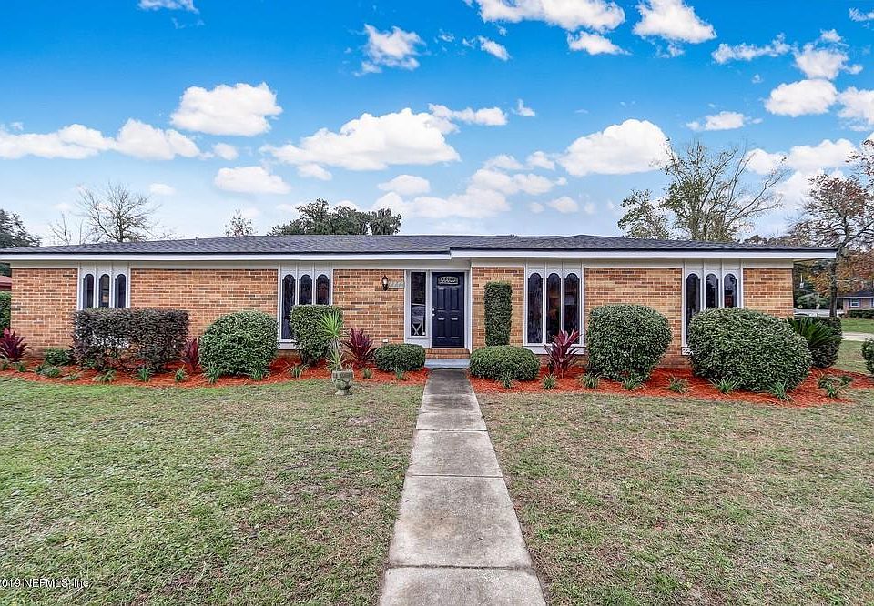 1st image of 2388 Grace Ln