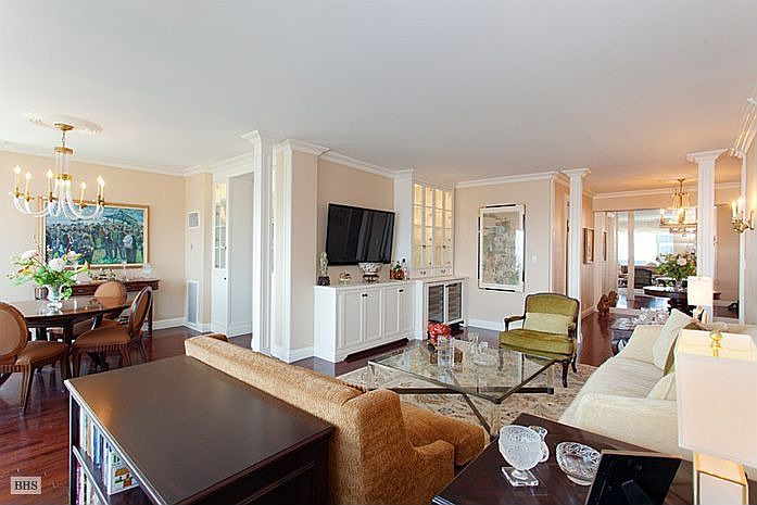 1st image of 425 E 58th St APT 41B