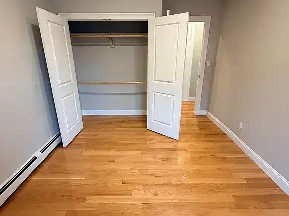 4th image of 604 Chapel St #6