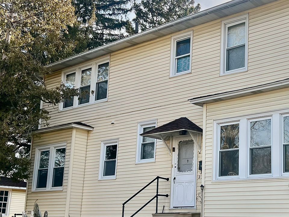 1st image of 2729 Cedar Ln #3