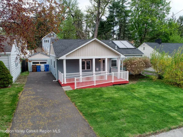 15 Browning Terrace, Kingston, NY 12401