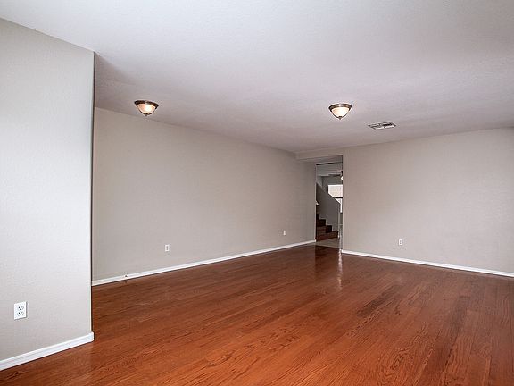 5th image of 1724 W Amberwood Dr
