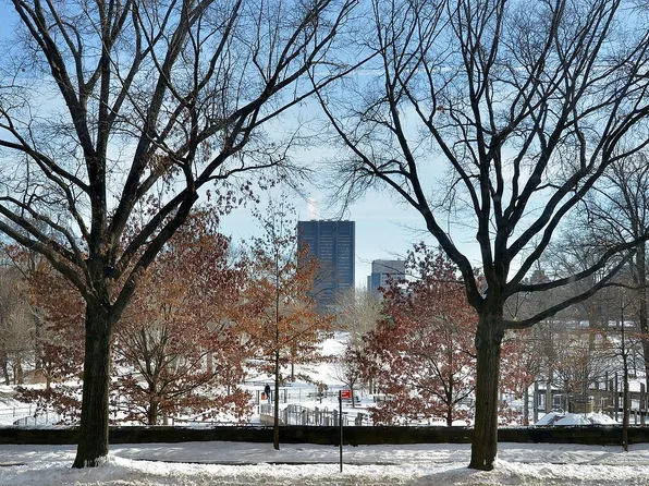400 Central Park W APT 2R, New York, NY 10025